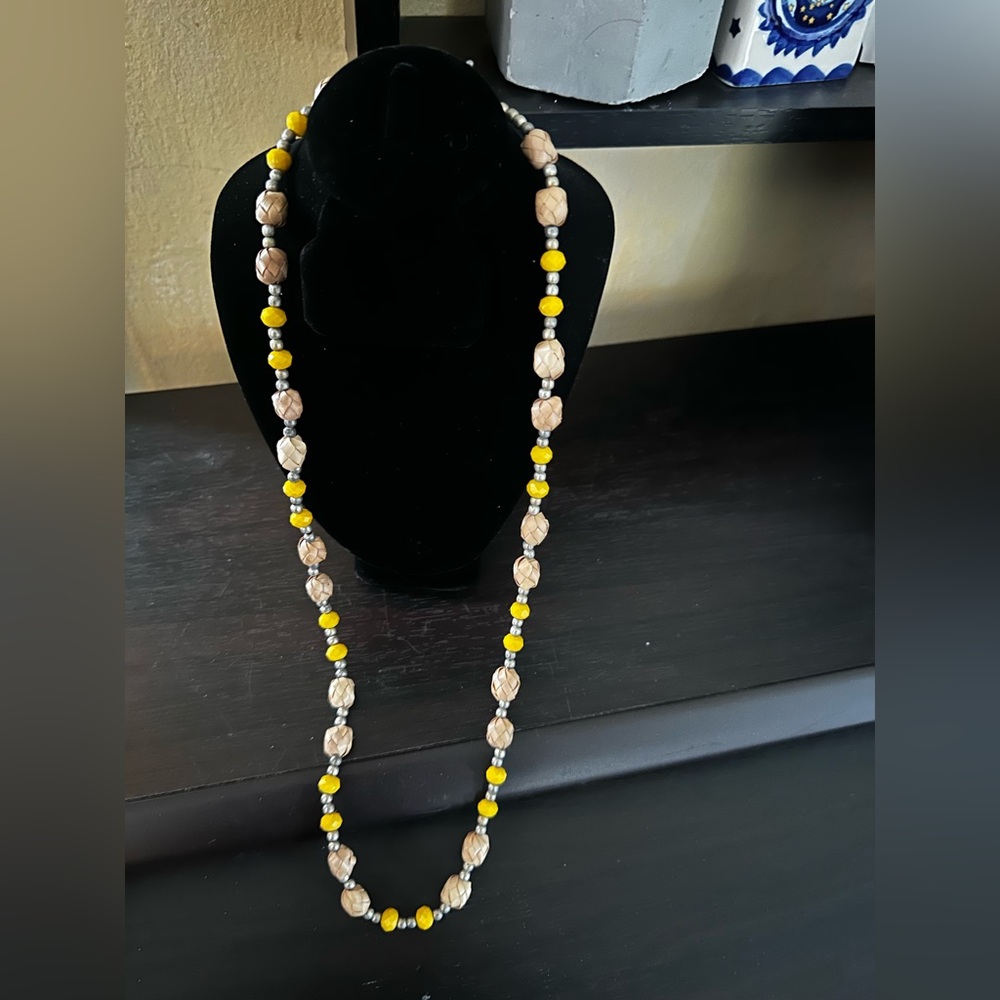 Elegant Beaded& straw Necklace in Yellow and Brown